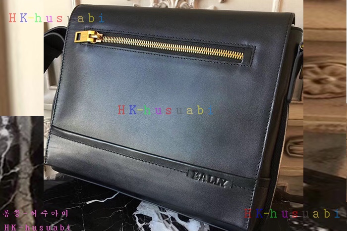 �ڹ̷��ޡ� �߸� ������ ũ�ν��� BL80088-2