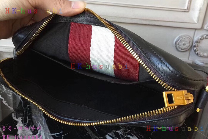 �ڹ̷��ޡ� �߸� ������ Ŭ��ġ�� BL48088