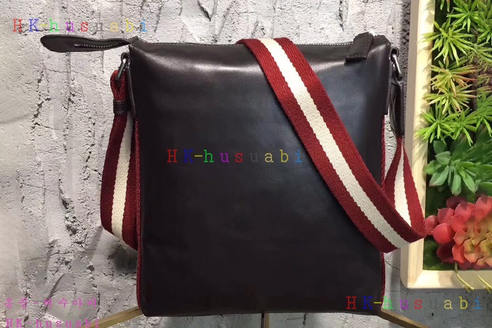 �ڹ̷��ޡ� �߸� ������ ũ�ν��� BL650170