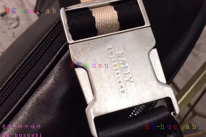 �ڹ̷��ޡ� �߸� ������ ũ�ν��� BL580170-12A-2