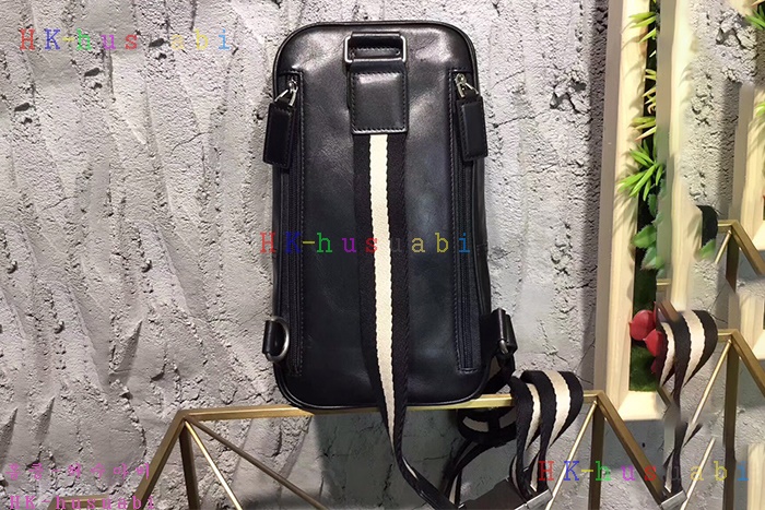 �ڹ̷��ޡ� �߸� ������ ũ�ν��� BL580170-12A-2