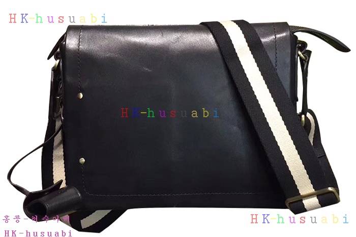 �ڹ̷��ޡ� �߸� ������ ũ�ν��� BL700160-2