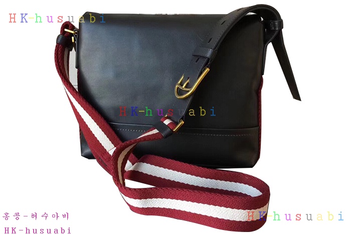 �ڹ̷��ޡ� �߸� ������ ũ�ν��� BL80088