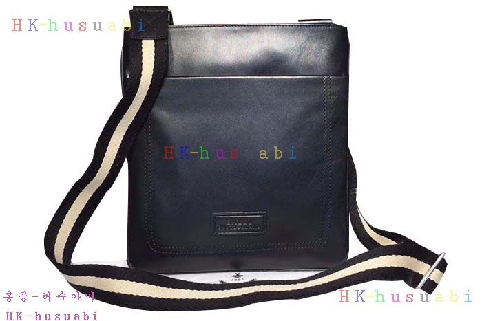 �ڹ̷��ޡ� �߸� ������ ũ�ν��� BL550170-2