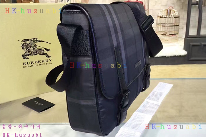 �ڹ̷��ޡ� ������ �Ż� ũ�ν��� BB68066