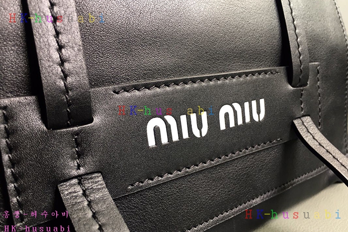 �ڹ̷��ޡ� �̿�̿� �ΰ� �÷� ����� MU 5BD073-2