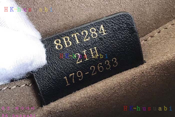 �ڹ̷��ޡ���� ĭ���� ��Ʈ����� FD699950