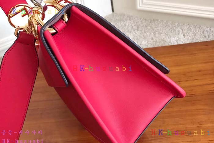 �ڹ̷��ޡ���� ĭ���� ��Ʈ����� FD699950-4