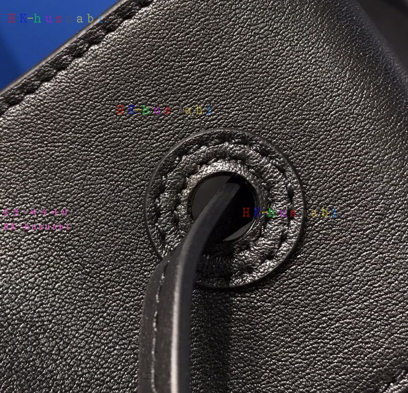 �ڹ̷��ޡ� �ο��� ���� ��Ŷ�� LW 327.12KR99