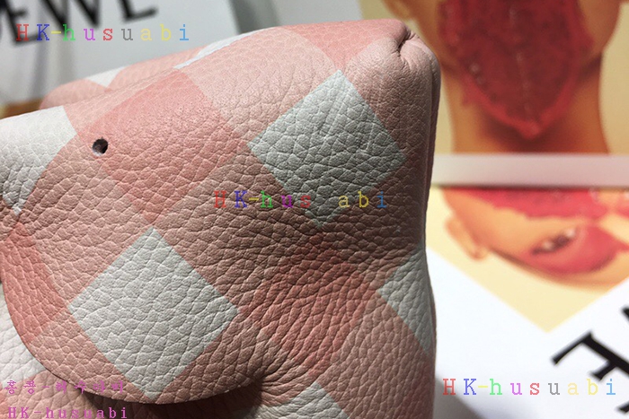 �ڹ̷��ޡ� �ο��� �䳢 ũ�ν��� LW 3650