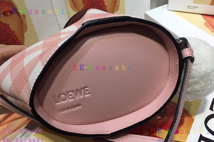 �ڹ̷��ޡ� �ο��� �䳢 ũ�ν��� LW 3650