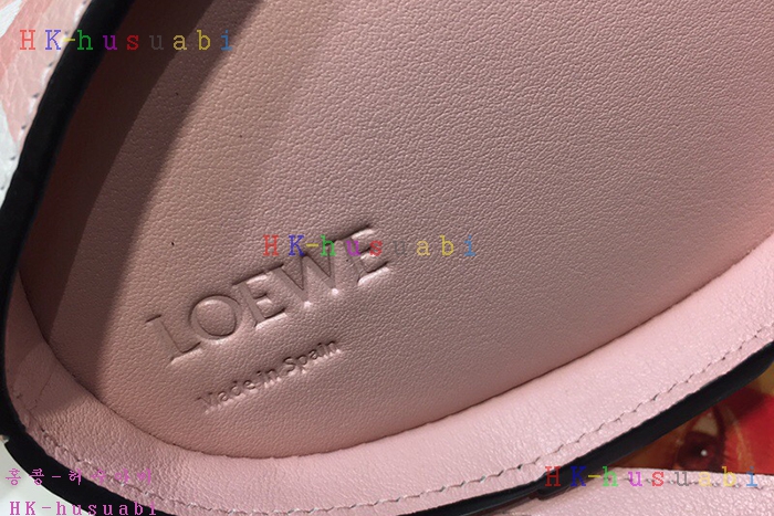 �ڹ̷��ޡ� �ο��� �䳢 ũ�ν��� LW 3650