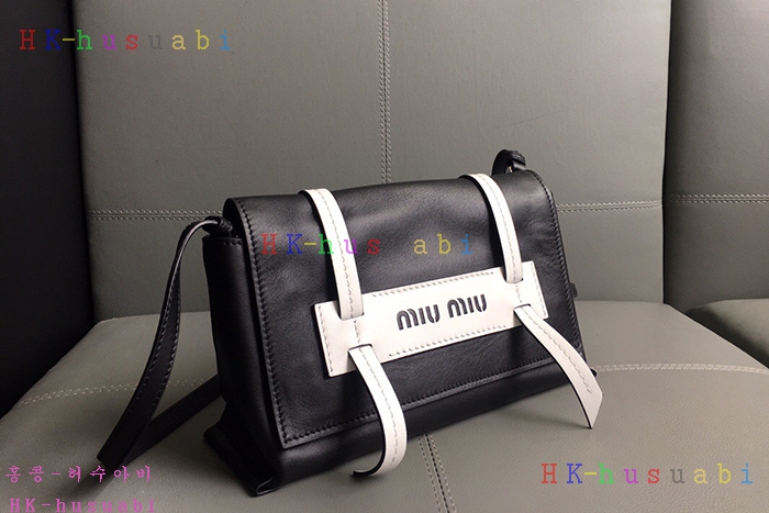 �ڹ̷��ޡ� �̿�̿� �ΰ� �÷� ����� MU 5BD075-3