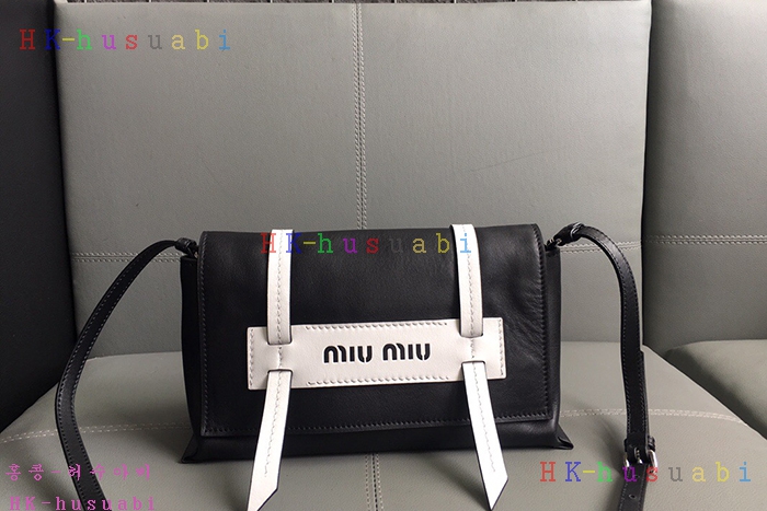 �ڹ̷��ޡ� �̿�̿� �ΰ� �÷� ����� MU 5BD075-3