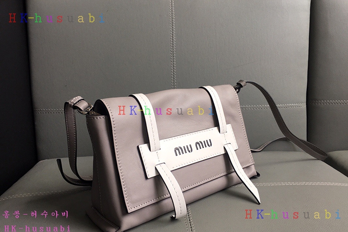 �ڹ̷��ޡ� �̿�̿� �ΰ� �÷� ����� MU 5BD075-2