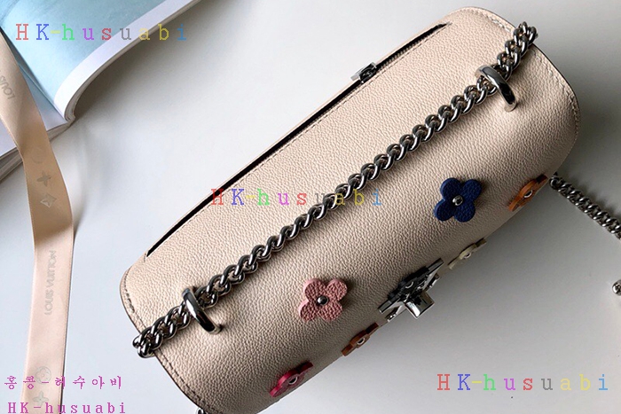 �ڹ̷��ޡ� ���̺��� ���̶��� BB M53080