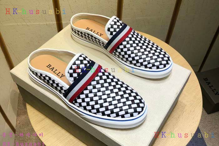 NEW 2018SS �߸� ������ ����Ŀ�� B 57841