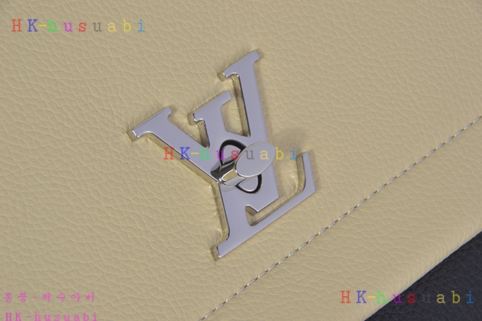 �ڹ̷��ޡ� ���̺��� ���� �ٴҶ� ���� M50252