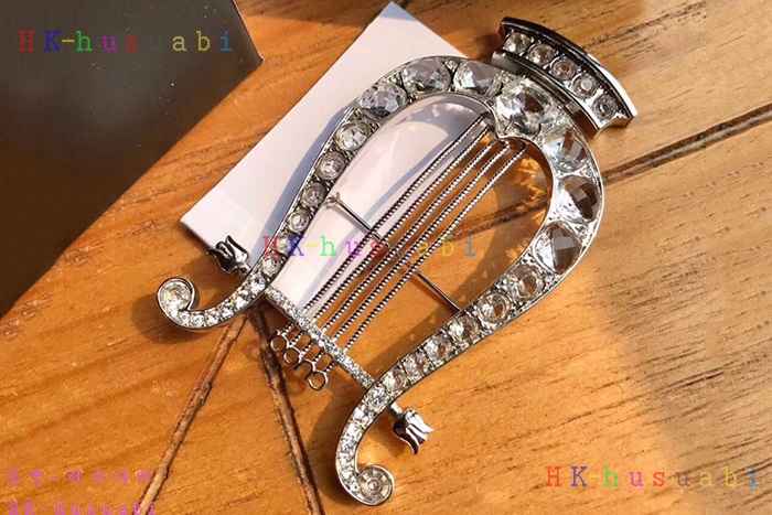 NEW 2018SS ���� ���ġ �Ż� GU 3470