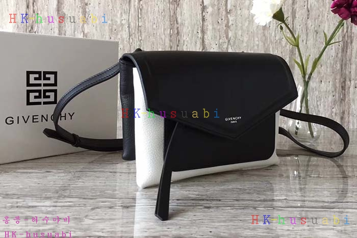  2017F/W �Ż� ����� ������ ũ�ν� �� GV779922-2