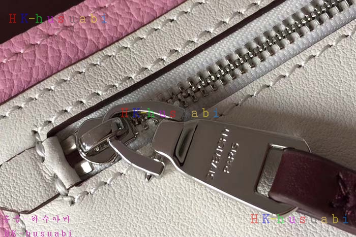 2017F/W �Ż� ����� ������ ũ�ν� �� GV779922-6