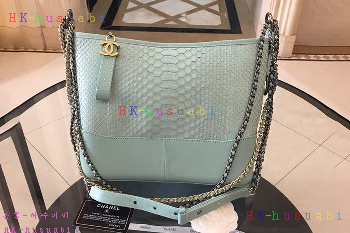 �ڹ̷��ޡ� 2018SS ���� ���긮�� ȣ���� CH A93824-4