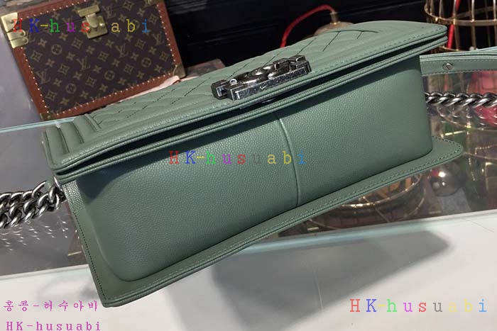 �ڹ̷��ޡ� 2018SS ���� ���̹�  CH A67086