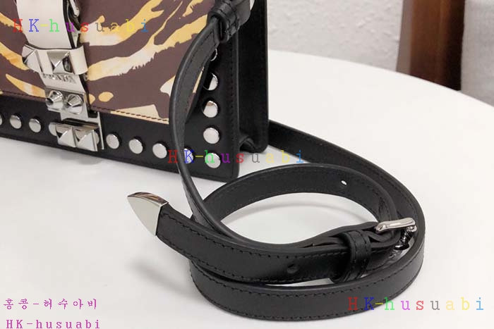 �ڹ̷��ޡ�2018SS  ����� ���͵� ��Ƽ ����� P 1BD121-2