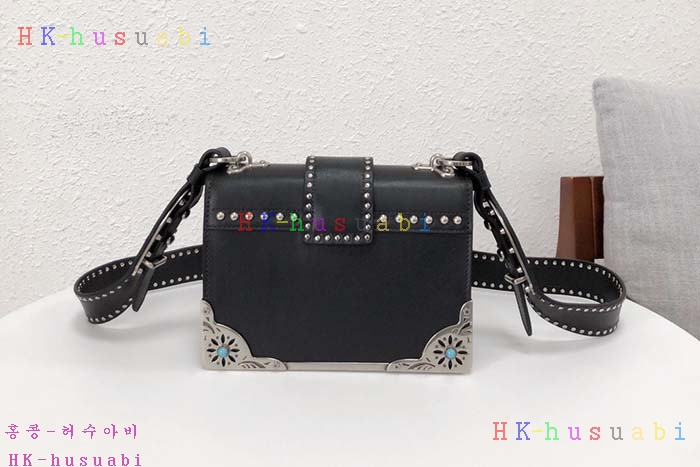 �ڹ̷��ޡ�2018SS  ����� ī�̿� ����� P 1BD045