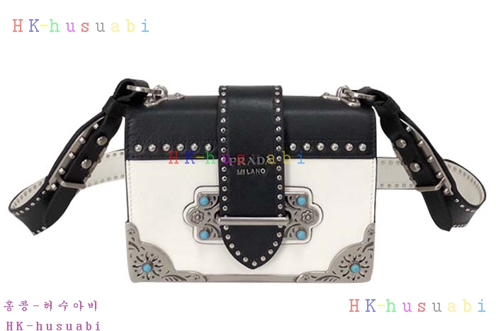 �ڹ̷��ޡ�2018SS  ����� ī�̿� ����� P 1BD045-3