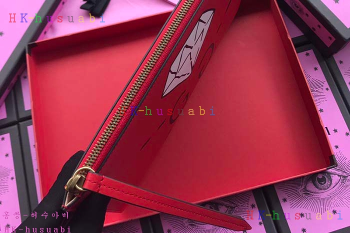 NEW 2018SS ���� Ŭ��ġ�� �Ż� GU 445597-2