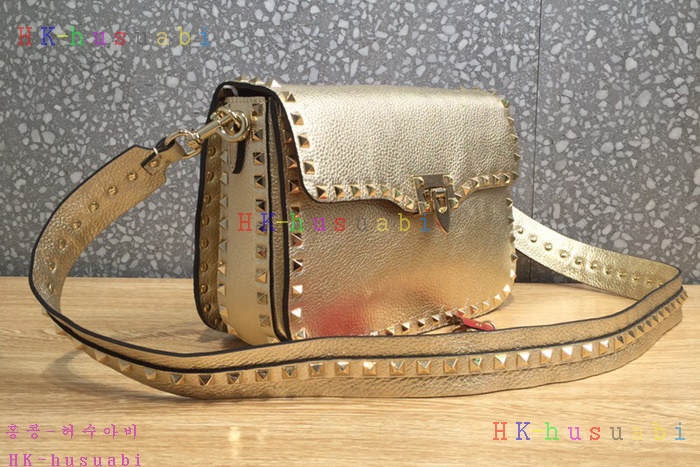 �ڹ̷��ޡ� �߷�Ƽ�� �����͵� ũ�ν��� V 0936B-4