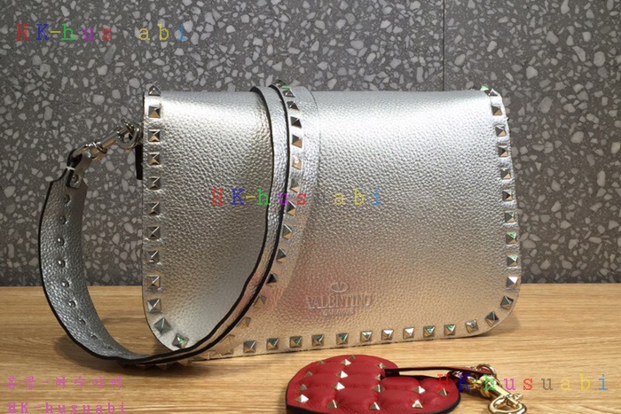 �ڹ̷��ޡ� �߷�Ƽ�� �����͵� ũ�ν��� V 0936B-5