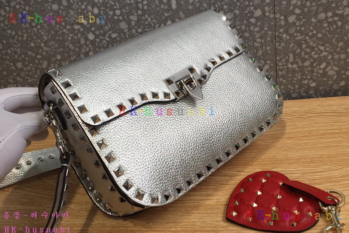 �ڹ̷��ޡ� �߷�Ƽ�� �����͵� ũ�ν��� V 0936B-5