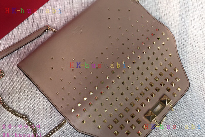 �ڹ̷��ޡ� �߷�Ƽ�� �����͵� ü�ι�  V 2045-2-1