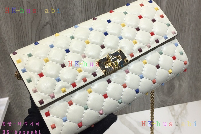 �ڹ̷��ޡ� �߷�Ƽ�� �����͵� ü�ι�  V 0137