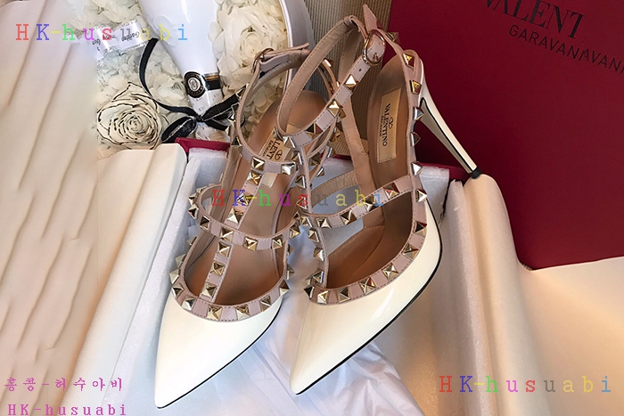 NEW 2018SS �߷�Ƽ�� ���͵��� V 695450