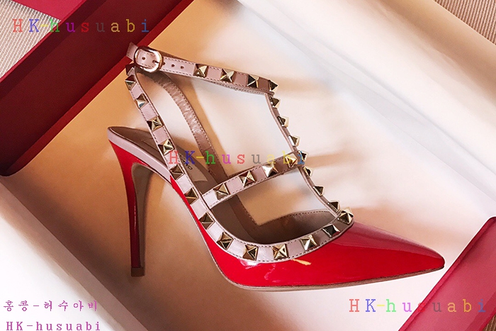 NEW 2018SS �߷�Ƽ�� ���͵��� V 695452