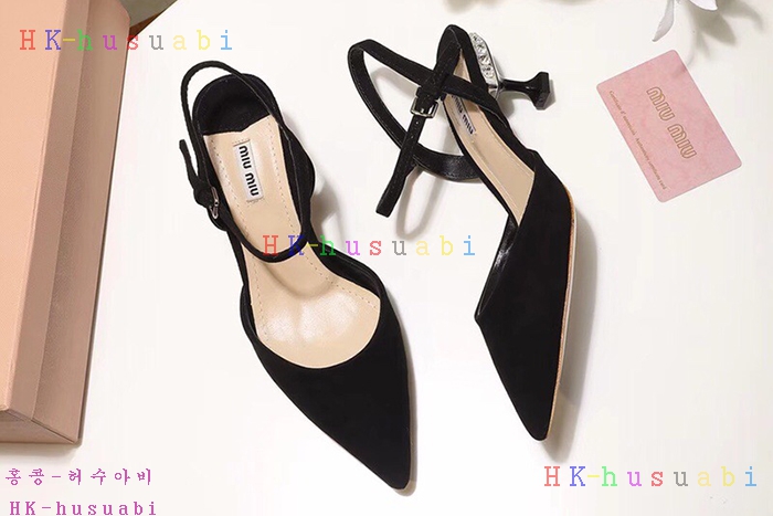 NEW 2018SS �̿�̿� ������ �Ź� MU 658811