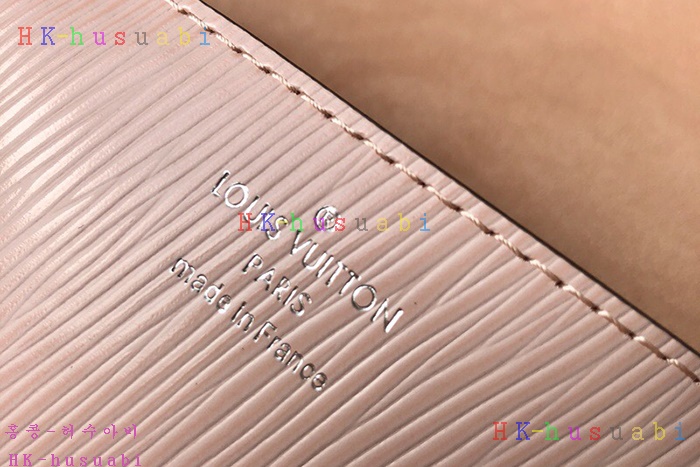 �ڹ̷��ޡ� ���̺��� Ʈ����Ʈ�� M50282-2