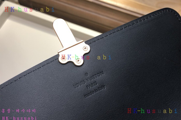 �ڹ̷��ޡ� ���̺��� ü����� ���� M62558