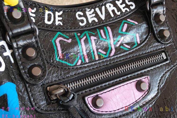 �ڹ̷��ޡ� �߷��þư� ��Ƽ�� BL 699S135