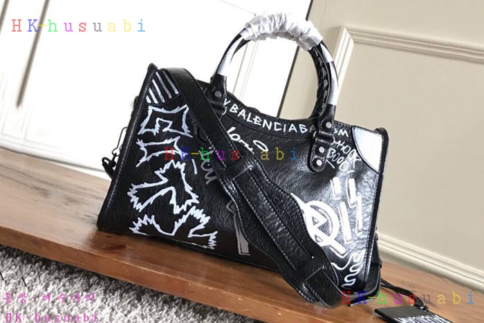 �ڹ̷��ޡ� �߷��þư� ��Ƽ�� BL 697S135