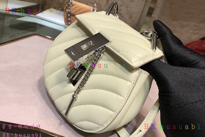 �ڹ̷��ޡ�2018SS ���ο� ������� �̴� ũ�ν��� CL 45540-2