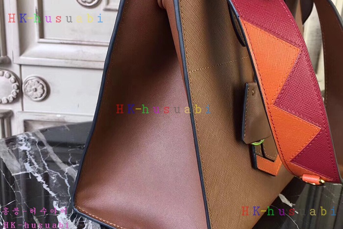 �ڹ̷��ޡ� 2018SS ����� �з����� ��Ʈ�� P 1BA102-5