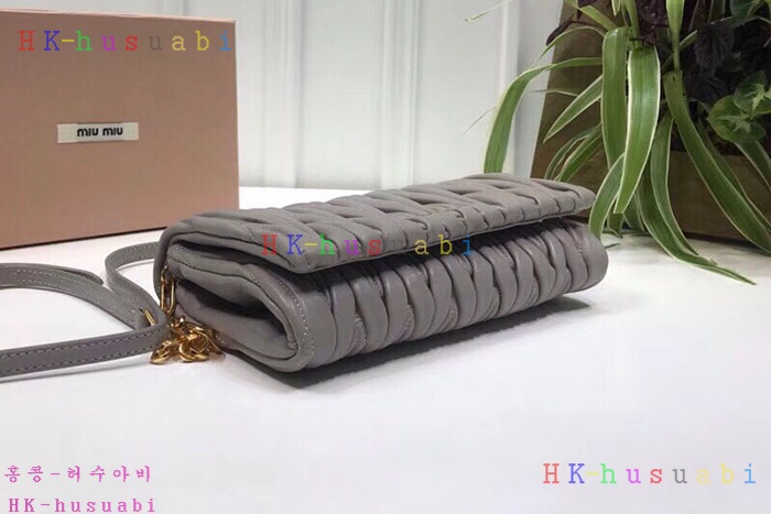 �ڹ̷��ޡ� �̿�̿� ���׶� Ŭ��ġ������  MM 5BH017-4