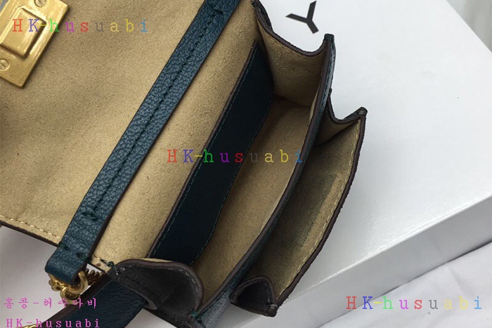 �ڹ̷��ޡ� ����� GV3 ũ�ν��� ���� GV 50100-3