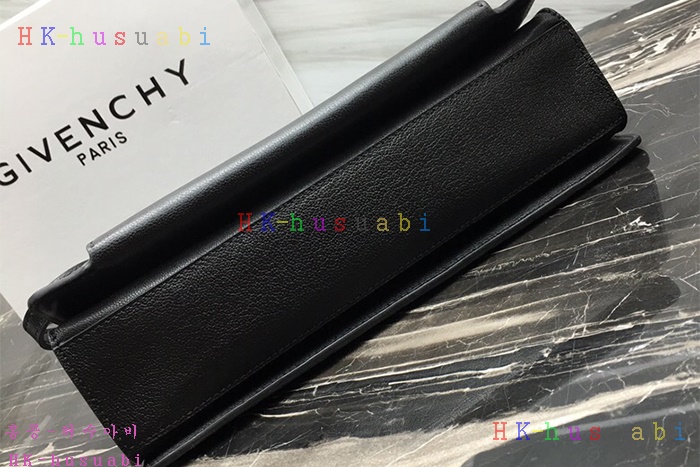 �ڹ̷��ޡ� ����� GV3 ũ�ν��� GV 50101-2