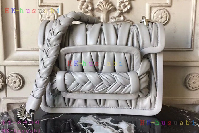 �ڹ̷��ޡ� �̿�̿� ���׶�� ����� MM 5BD049-4