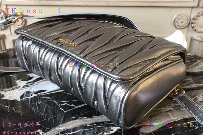 �ڹ̷��ޡ� �̿�̿� ���׶�� ž�ڵ� ����� MM 5BD051#-4